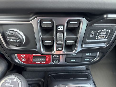 New 2026 Jeep Gladiator Rubicon w/ Safety Group AWD/4WD image 34