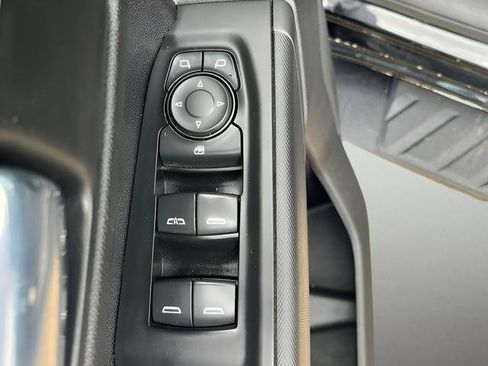 Used 2021 Chevrolet Silverado 1500 Custom AWD/4WD image 14