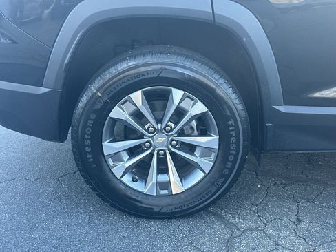 Used 2026 Chevrolet Equinox LT w/ Convenience Package II image 19