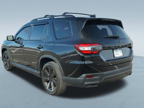 Used 2023 Honda Pilot Elite image 6