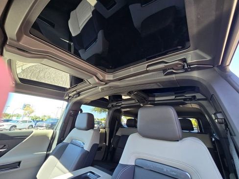 New 2026 GMC Hummer EV SUV image 12