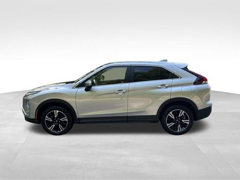 Used 2024 Mitsubishi Eclipse Cross SE AWD/4WD image 2