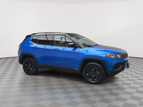 Used 2023 Jeep Compass Trailhawk AWD/4WD image 36