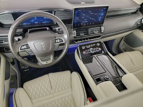 Used 2024 Lincoln Navigator L Black Label AWD/4WD image 33