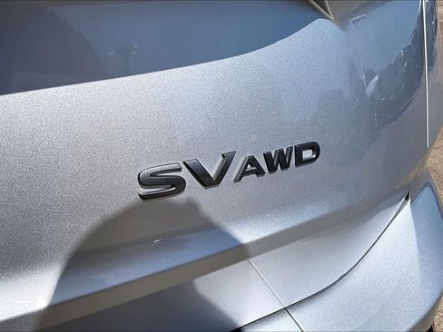 Used 2024 Nissan Rogue SV AWD/4WD image 10