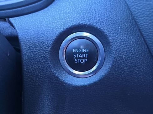 Certified 2024 Toyota Corolla SE image 19