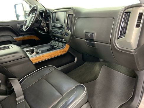 Used 2017 Chevrolet Silverado 3500 High Country w/ Duramax Plus Package AWD/4WD image 15