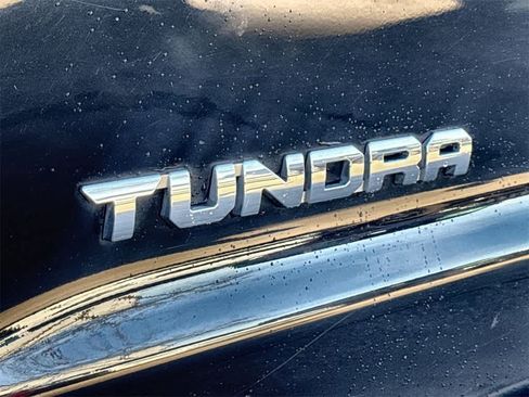 Used 2020 Toyota Tundra 4x4 CrewMax image 9