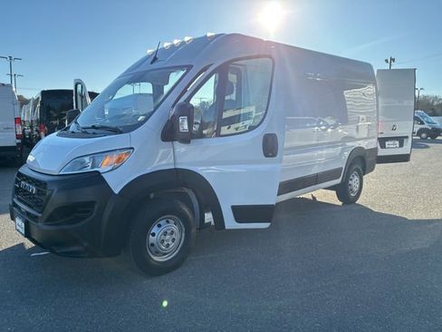 Used 2023 RAM ProMaster 2500 FWD image 14