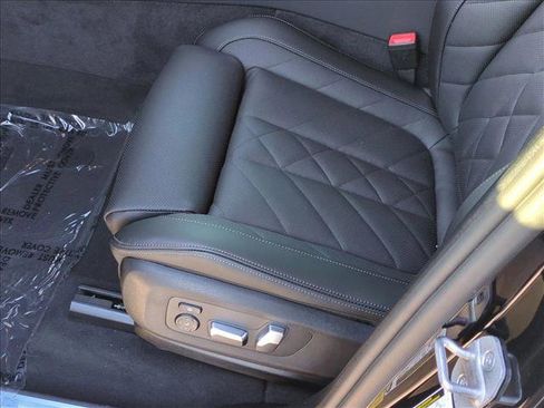 New 2026 BMW X5 xDrive50e w/ M Sport Package image 4