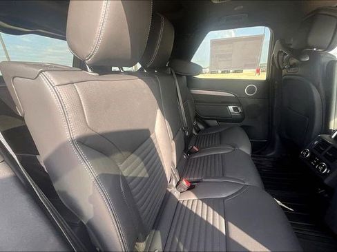 New 2026 Land Rover Discovery Limited Edition image 11