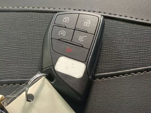 Used 2025 Buick Enclave Preferred FWD image 24