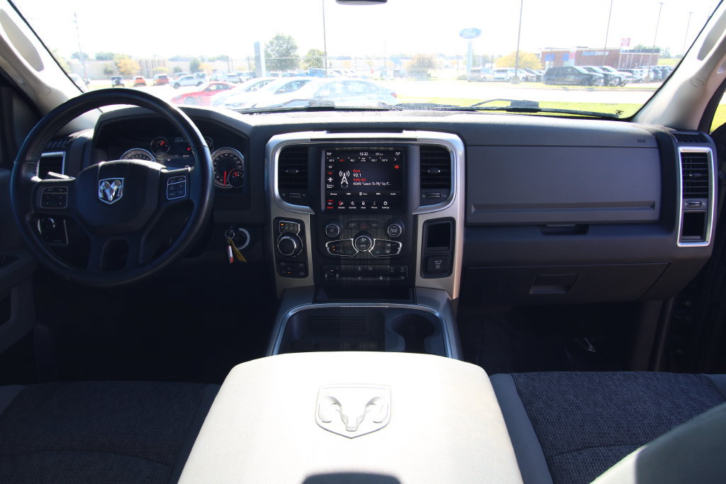 Used 2018 RAM 1500 Big Horn AWD/4WD image 39