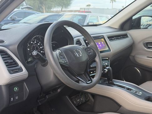 Used 2018 Honda HR-V EX image 23
