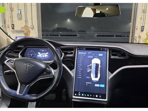 Used 2013 Tesla Model S image 10