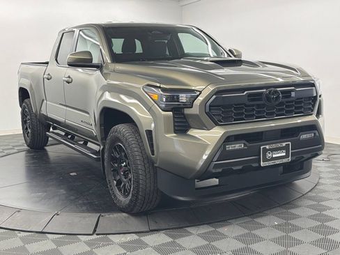 Certified 2026 Toyota Tacoma TRD Sport RWD image 8