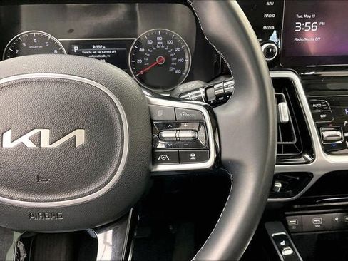 Used 2022 Kia Sorento SX AWD/4WD image 24