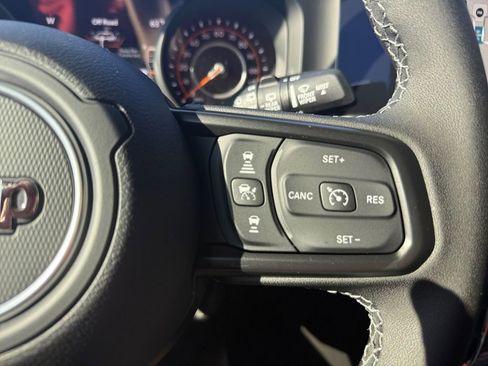 New 2026 Jeep Wrangler Unlimited Rubicon w/ Safety Group image 21