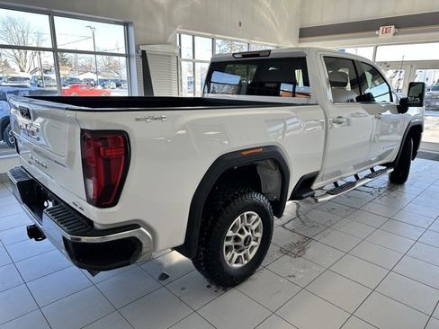 Used 2022 GMC Sierra 2500 SLE w/ Snow Plow Prep/Camper Package image 4