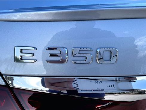 Used 2022 Mercedes-Benz E 350 4MATIC Sedan w/ Driver Assistance Package image 31