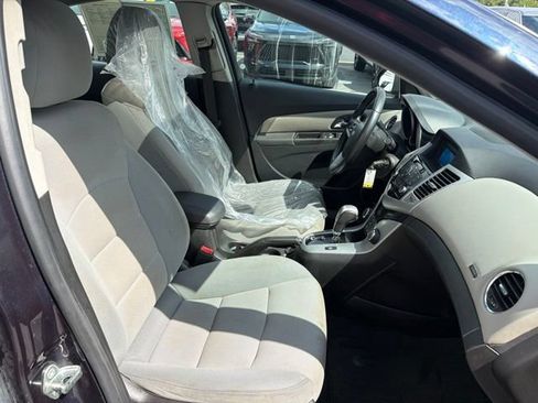 Used 2014 Chevrolet Cruze LT w/ All-Star Edition FWD image 25