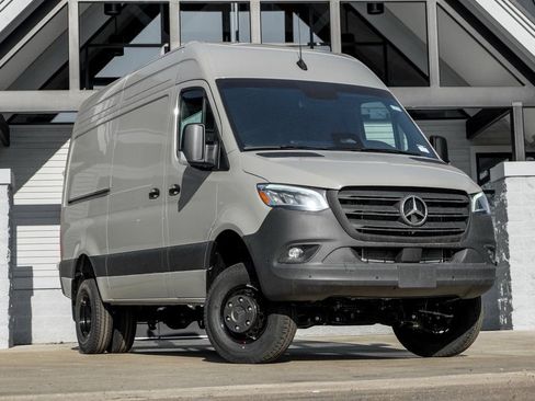 Used 2025 Mercedes-Benz Sprinter 144 Cargo image 1