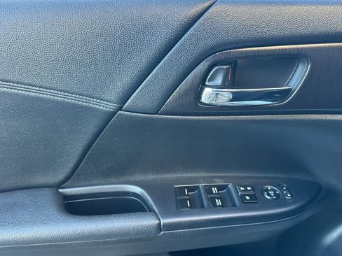 Used 2013 Honda Accord EX image 10