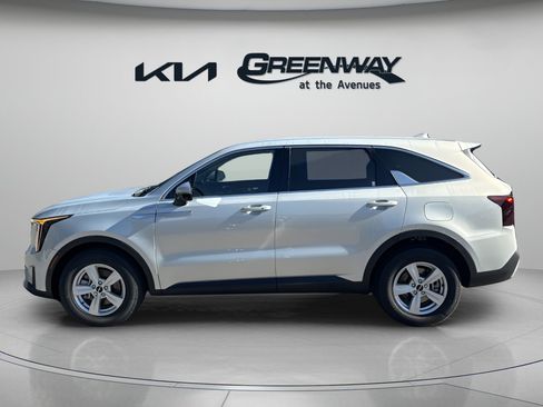 New 2026 Kia Sorento LX image 2