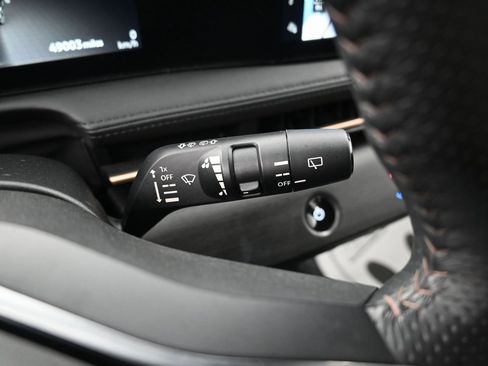 Used 2023 Nissan Ariya AWD image 18