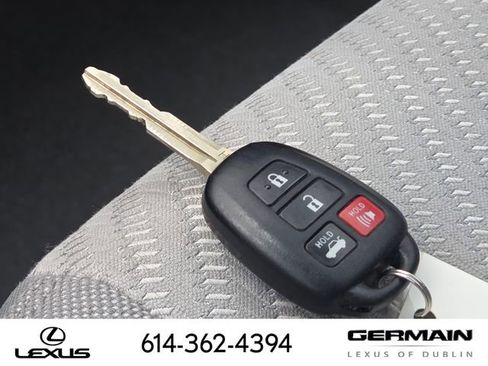 Used 2016 Toyota Camry LE FWD image 34