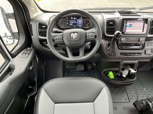 New 2024 RAM ProMaster 2500 w/ Quick Order Package 22G SLT image 11