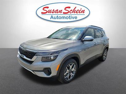 Used 2023 Kia Seltos EX