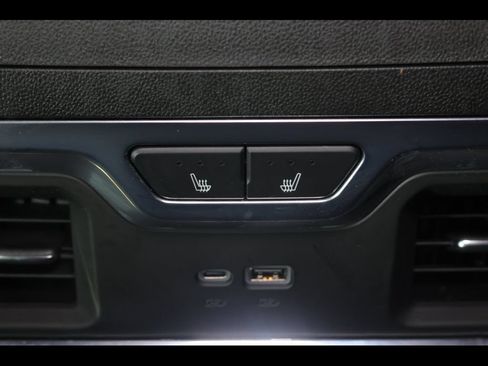 Used 2025 Chevrolet Silverado 3500 High Country w/ Technology Package AWD/4WD image 16