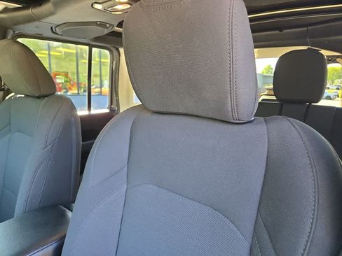 Used 2023 Jeep Wrangler Unlimited w/ Sun & Screen Package AWD/4WD image 19