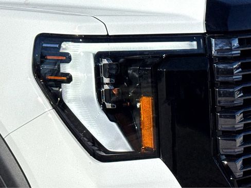 New 2026 GMC Sierra 2500 Denali Ultimate image 19