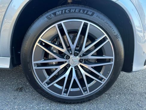 Used 2025 Mercedes-Benz GLE 53 AMG 4MATIC image 9