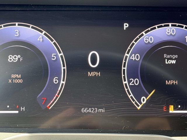 Used 2023 Jeep Grand Cherokee Limited AWD/4WD image 24