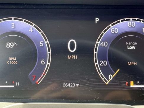 Used 2023 Jeep Grand Cherokee Limited AWD/4WD image 24