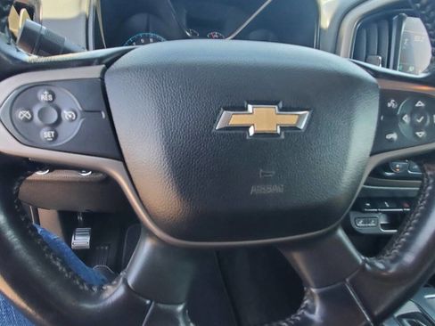 Used 2017 Chevrolet Colorado Z71 AWD/4WD image 14
