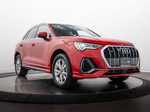 Certified 2023 Audi Q3 2.0T Premium Plus w/ Premium Plus Package AWD/4WD image 1