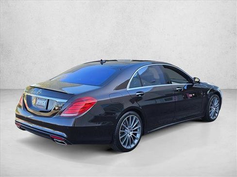 Used 2017 Mercedes-Benz S 550 Sedan image 5