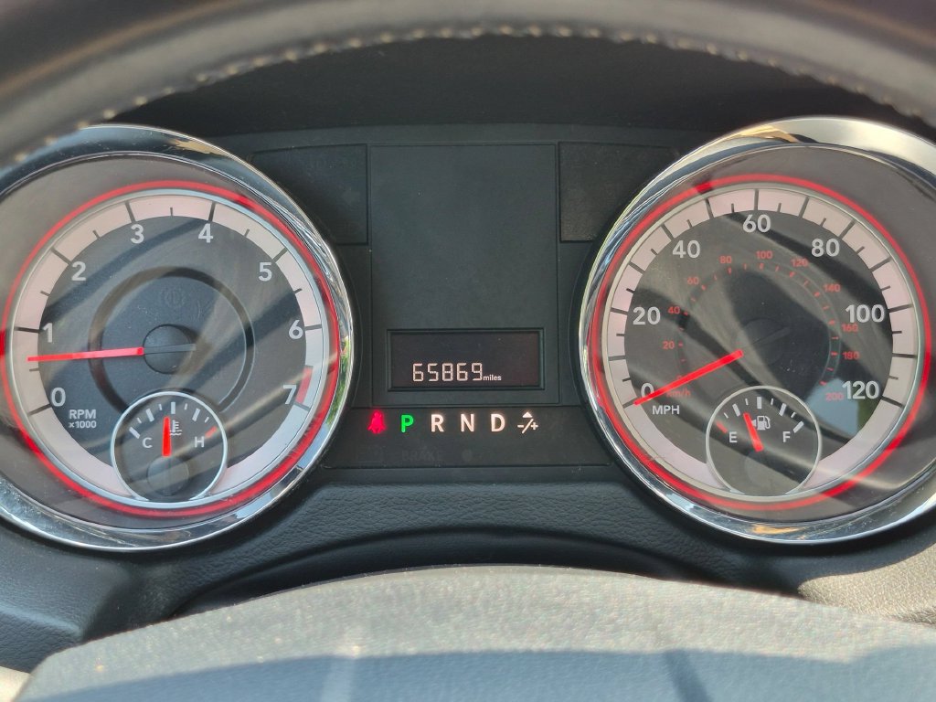 Used 2018 Dodge Grand Caravan SE FWD image 19