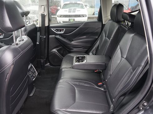Used 2019 Subaru Forester Touring AWD/4WD image 17