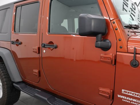 Used 2014 Jeep Wrangler Unlimited Sport w/ Quick Order Package 24S AWD/4WD image 22