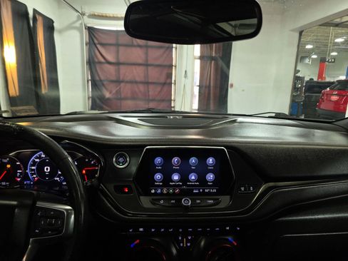 Used 2019 Chevrolet Blazer RS w/ Sun and Wheels Package image 18