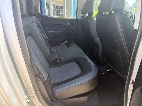 Used 2019 Chevrolet Colorado Z71 RWD image 15