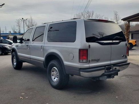 Used 2001 Ford Excursion XLT RWD image 4