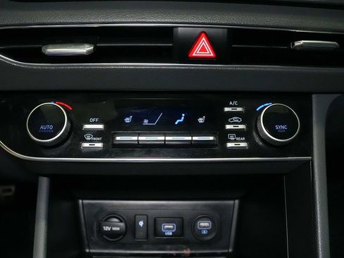 Used 2021 Hyundai Sonata SEL Plus w/ Tech Package FWD image 17
