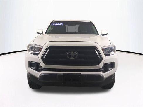 Used 2022 Toyota Tacoma SR AWD/4WD image 3