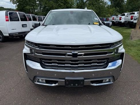 Used 2020 Chevrolet Silverado 1500 LTZ AWD/4WD image 2